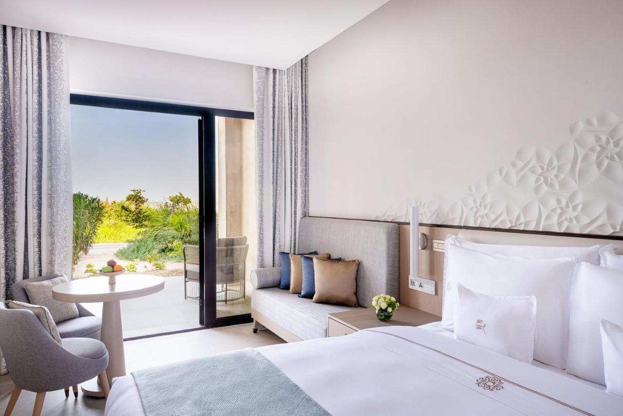 Zulal Wellness Resort By Chiva-Som Al Ruwais 외부 사진